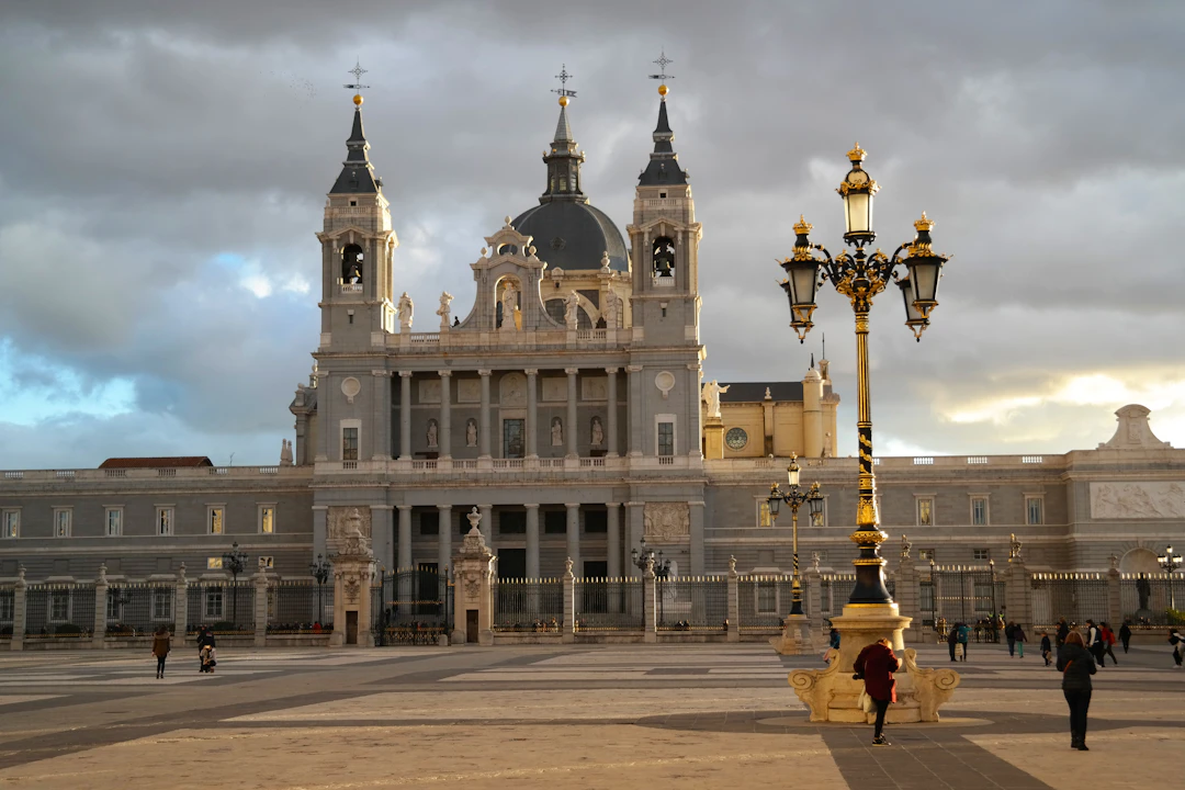 Madrid 2026: Guia de Caminhadas Silenciosas para uma Viagem…