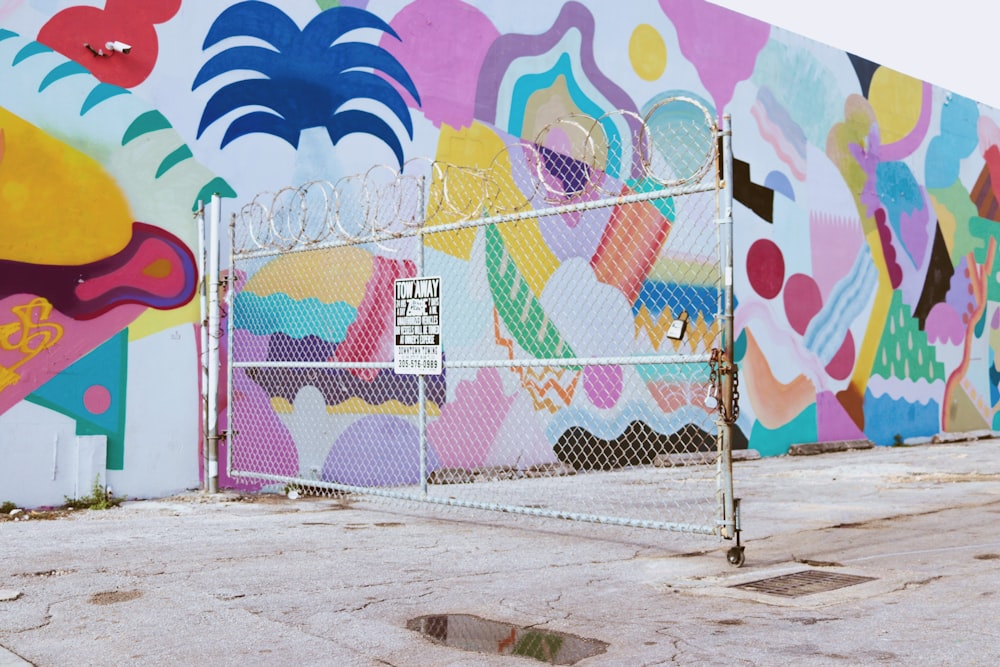 gray cyclone fence