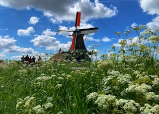 windmill during daytime