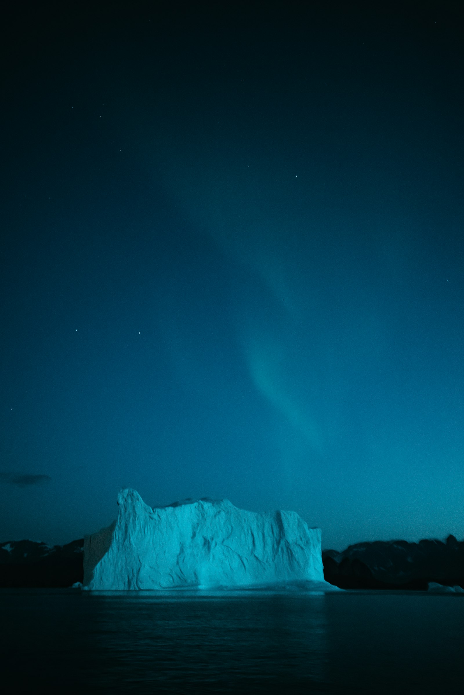 Sony FE 16-35mm F2.8 GM sample photo. Ice formation on calm photography