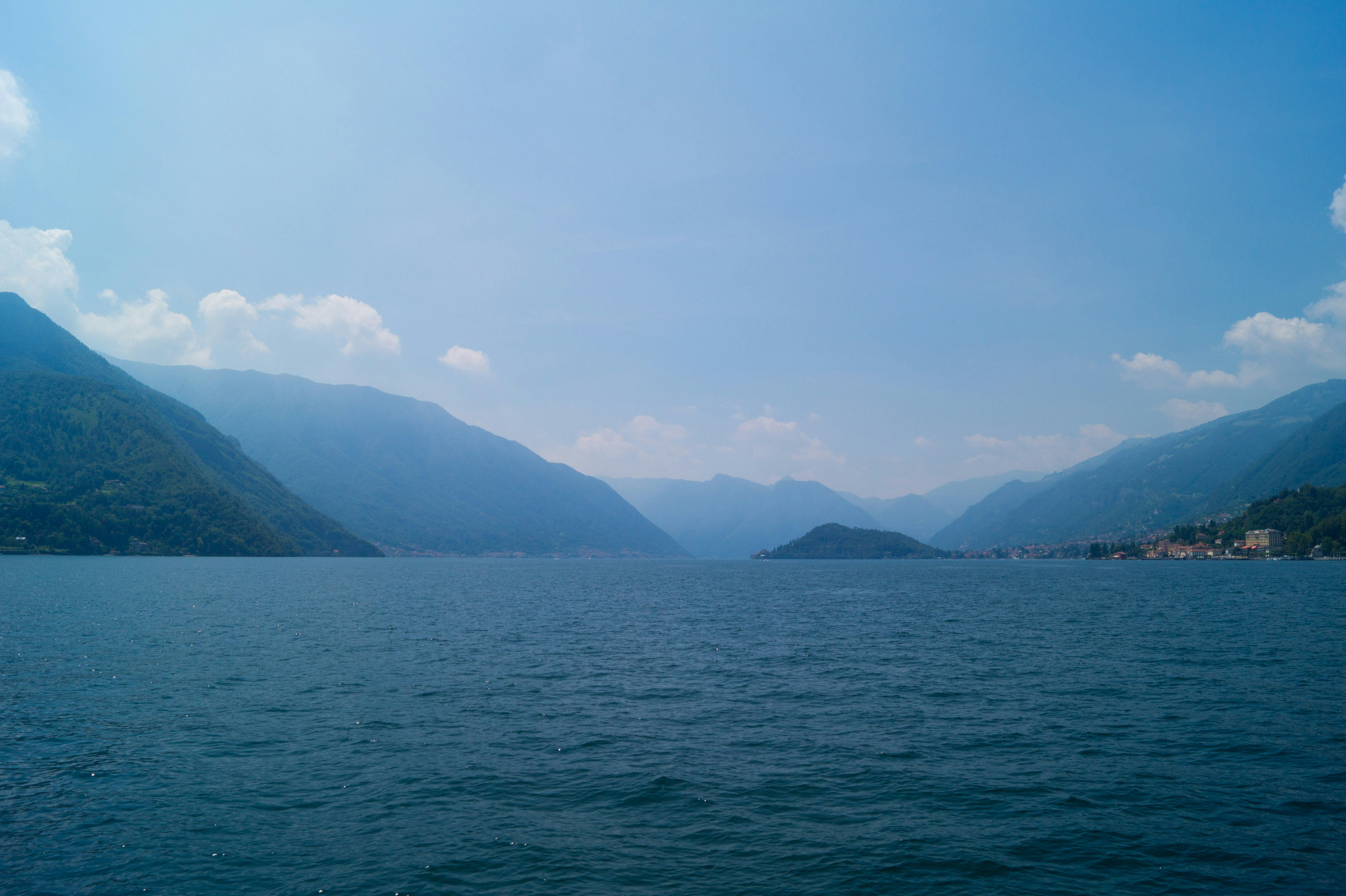 Photo by maartenbrakkee