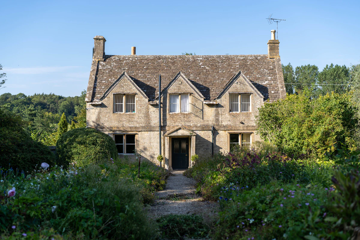 Why Staying in a Holiday Cottage Is Better Than a Hotel in Suffolk