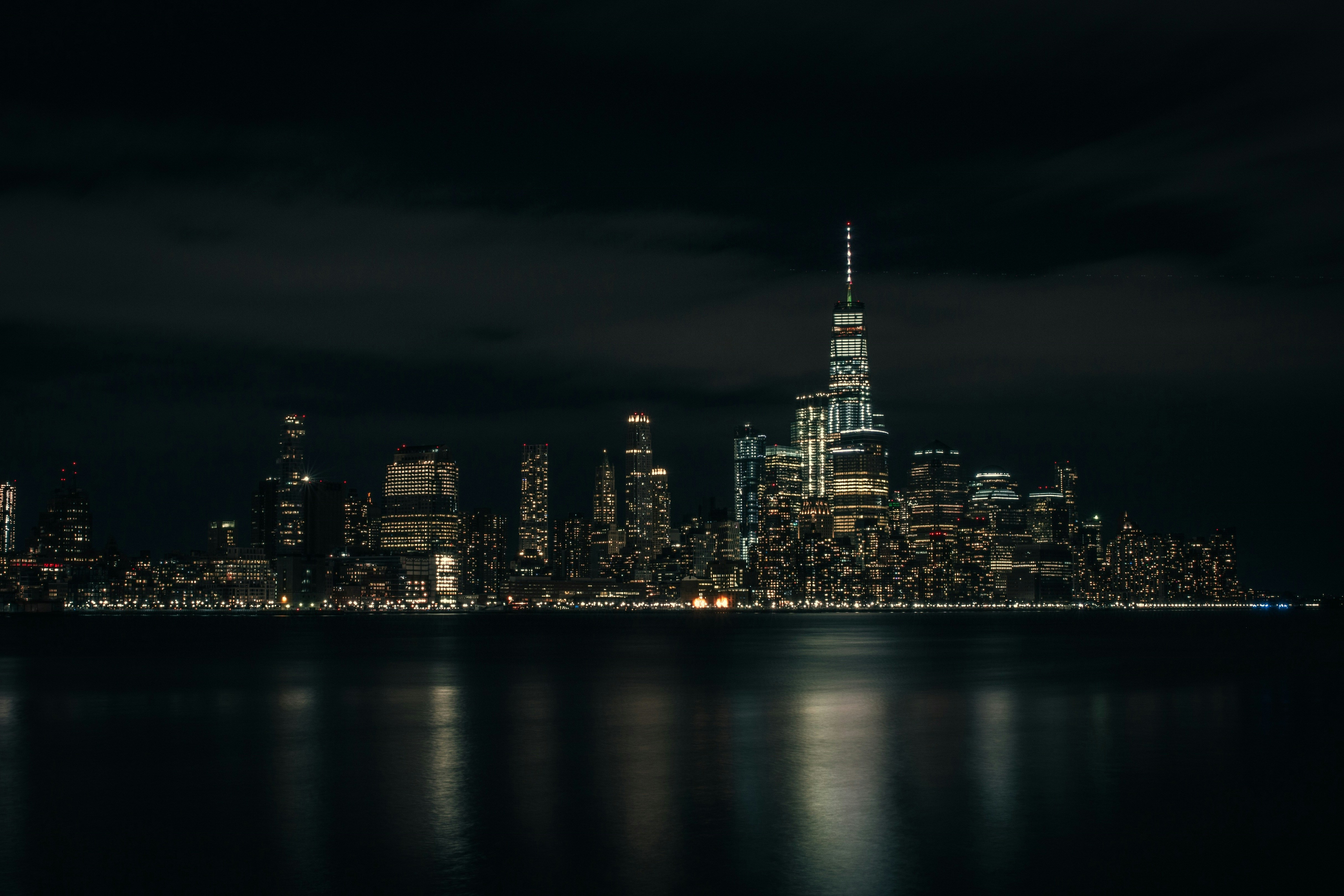 Nyc Skyline Night Pictures Download Free Images On Unsplash