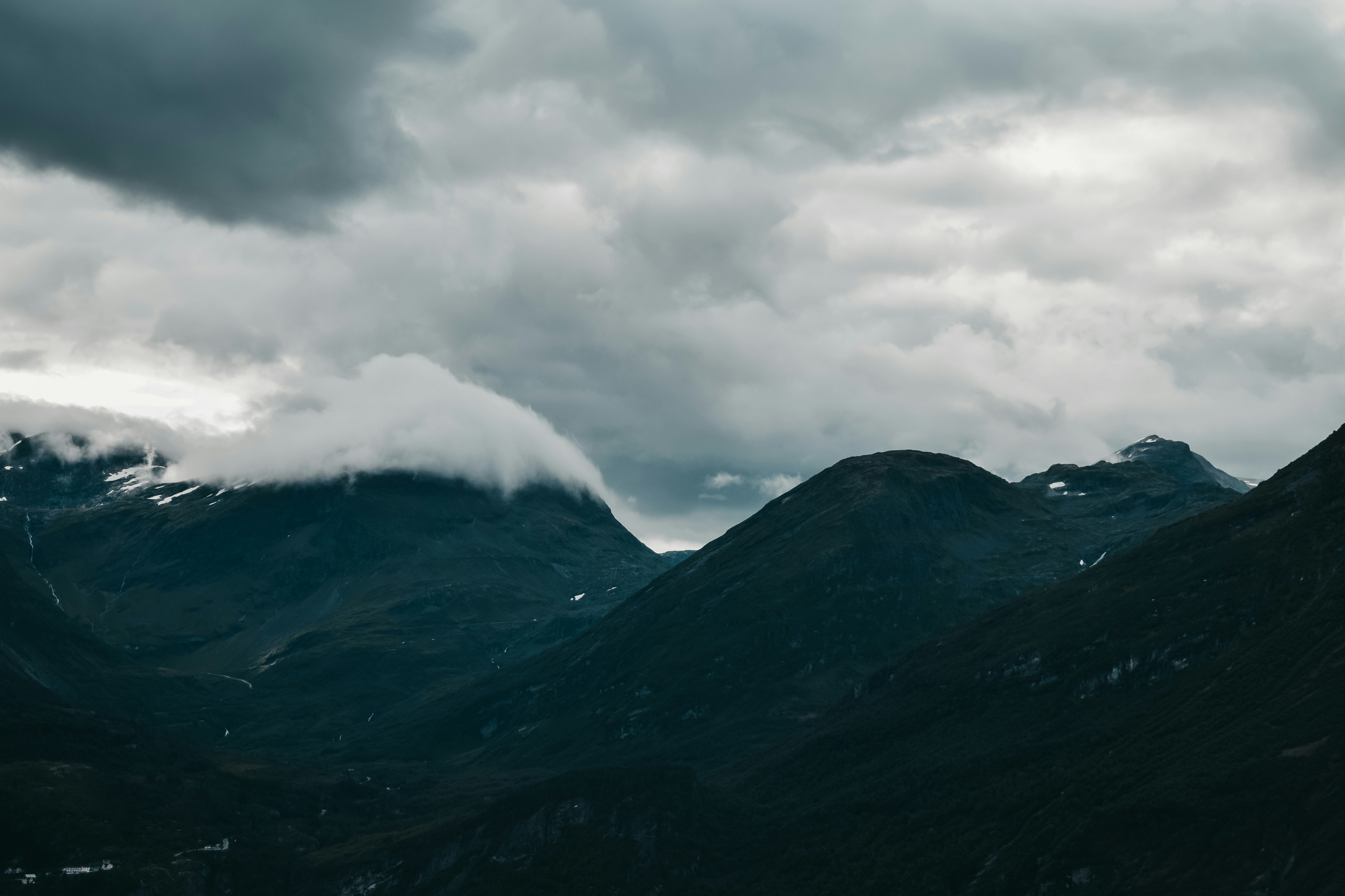 Photo by darya_tryfanava