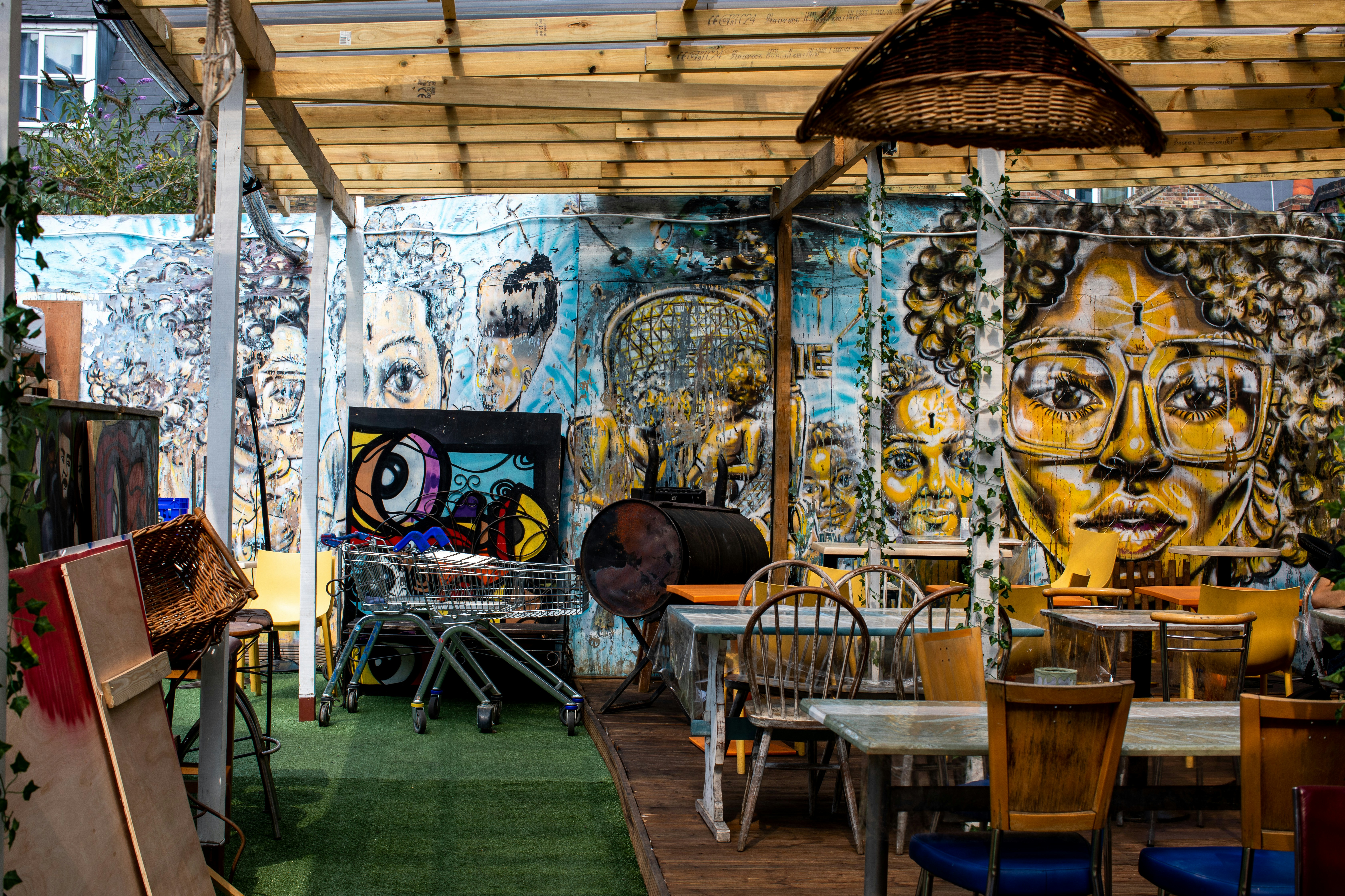 Kiko de Oliveira Arte & Café