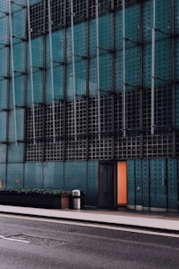 Shopfront in Ghatkopar with glass panels