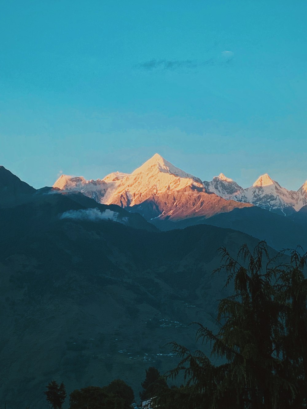 icy mountain scenery