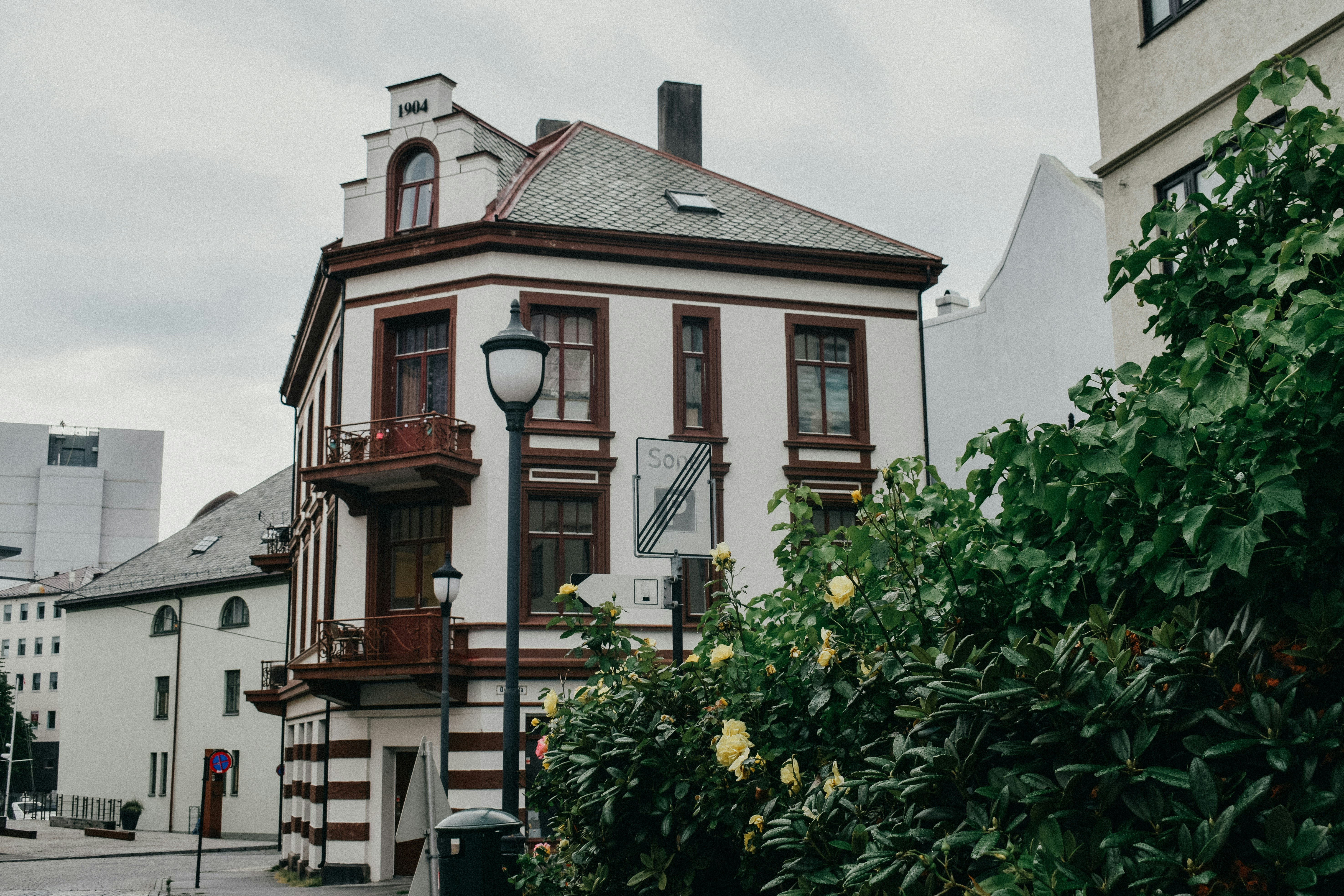 Photo by darya_tryfanava