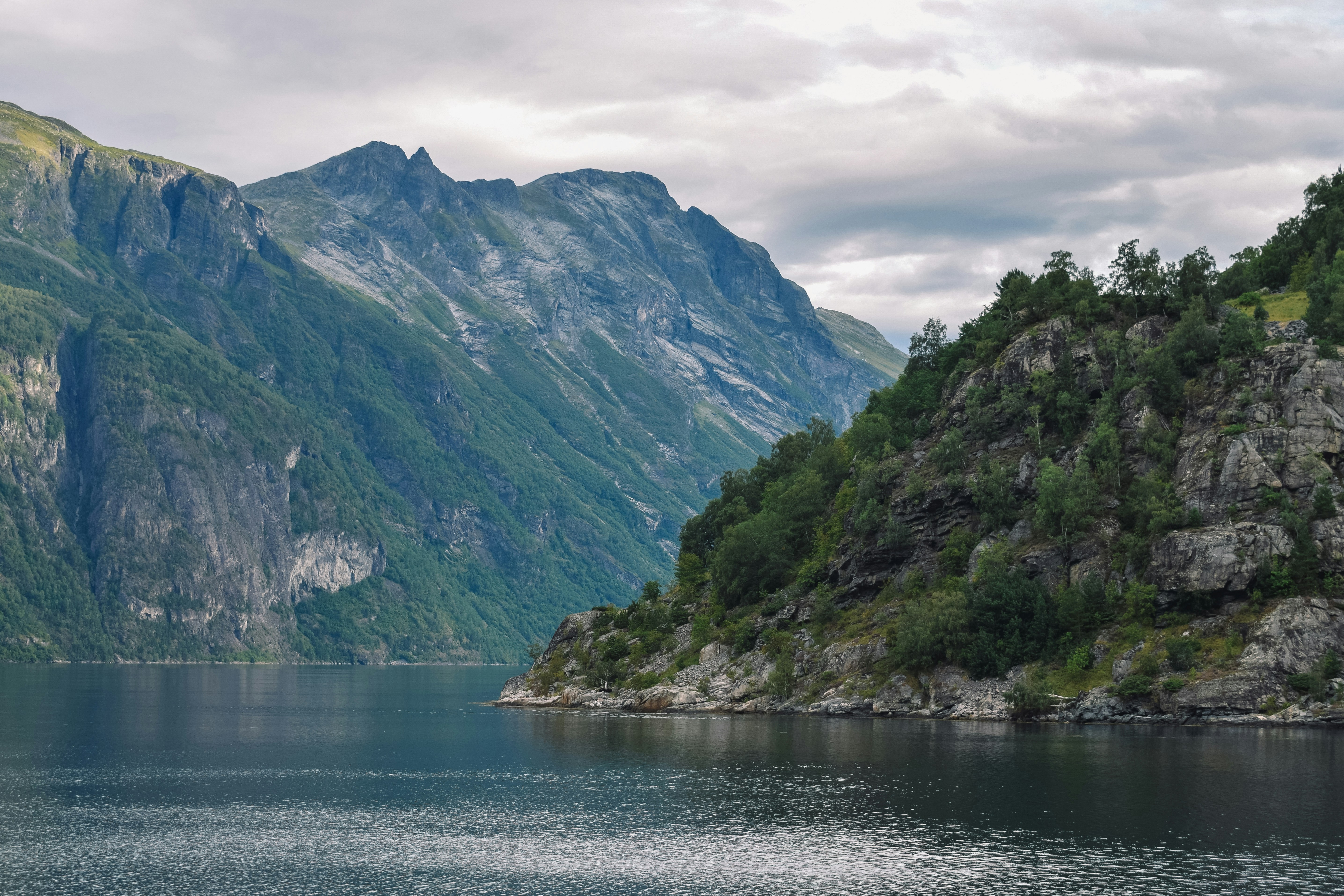 Photo by darya_tryfanava