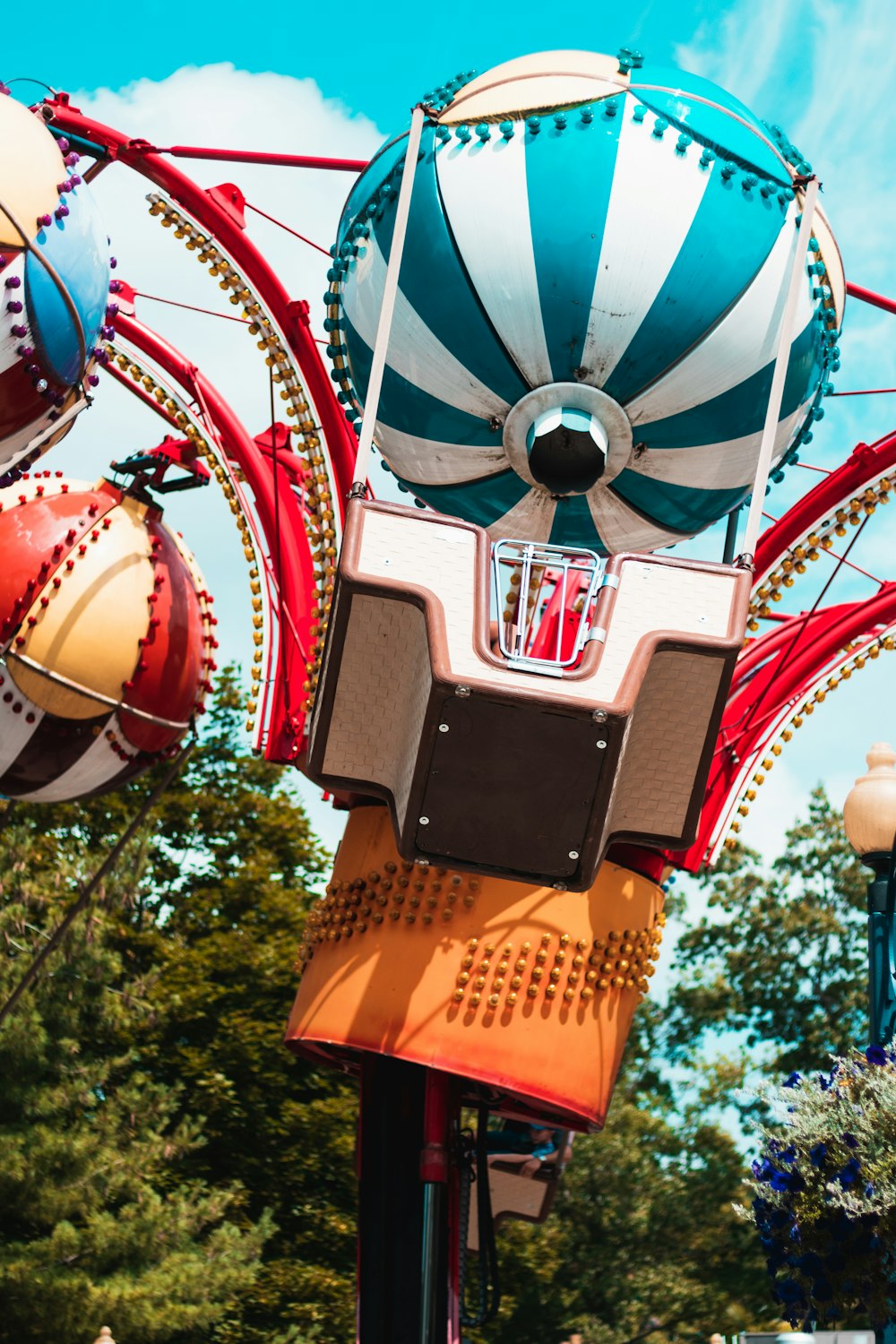 amusement park ride at daytime