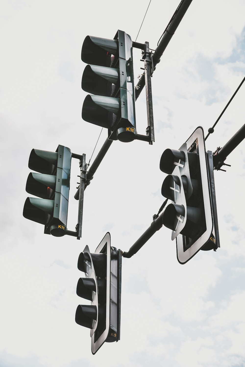 black and white traffic lights close-up photography