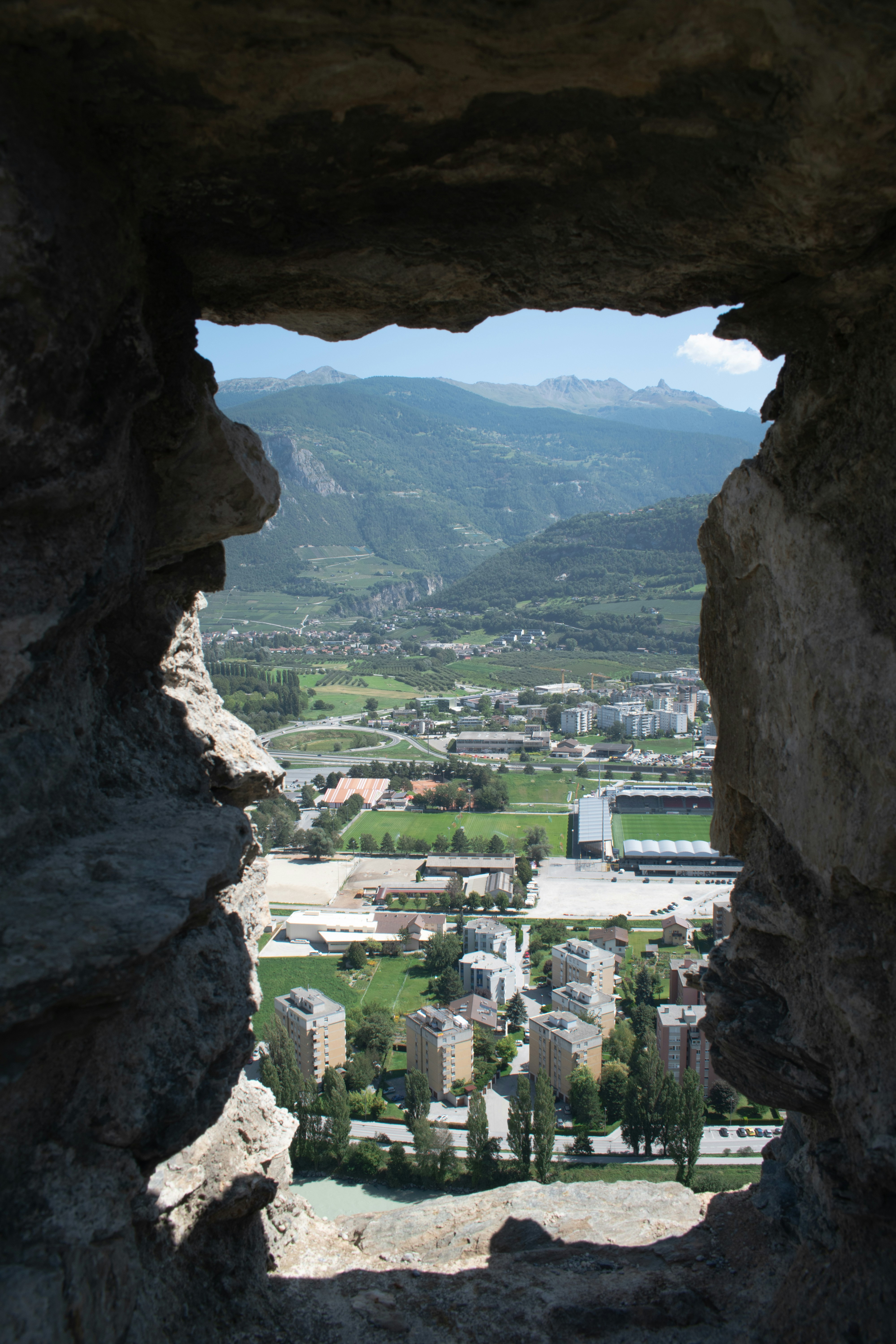 Blick von der Burg von Berat auf die Stadtlandschaft