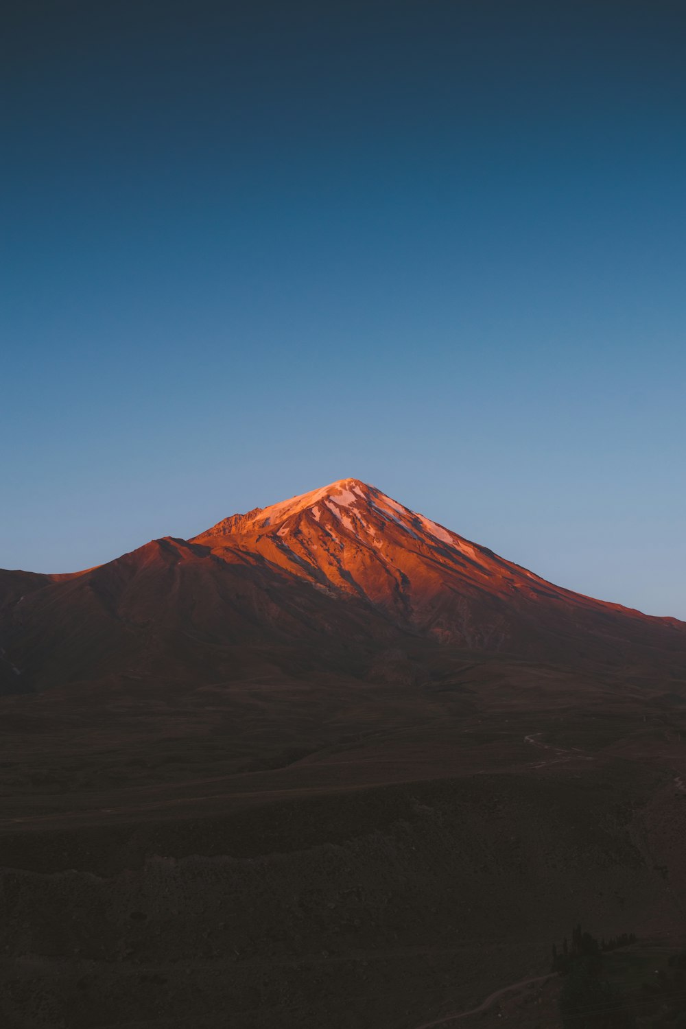 Photographie de montagne pendant la journée