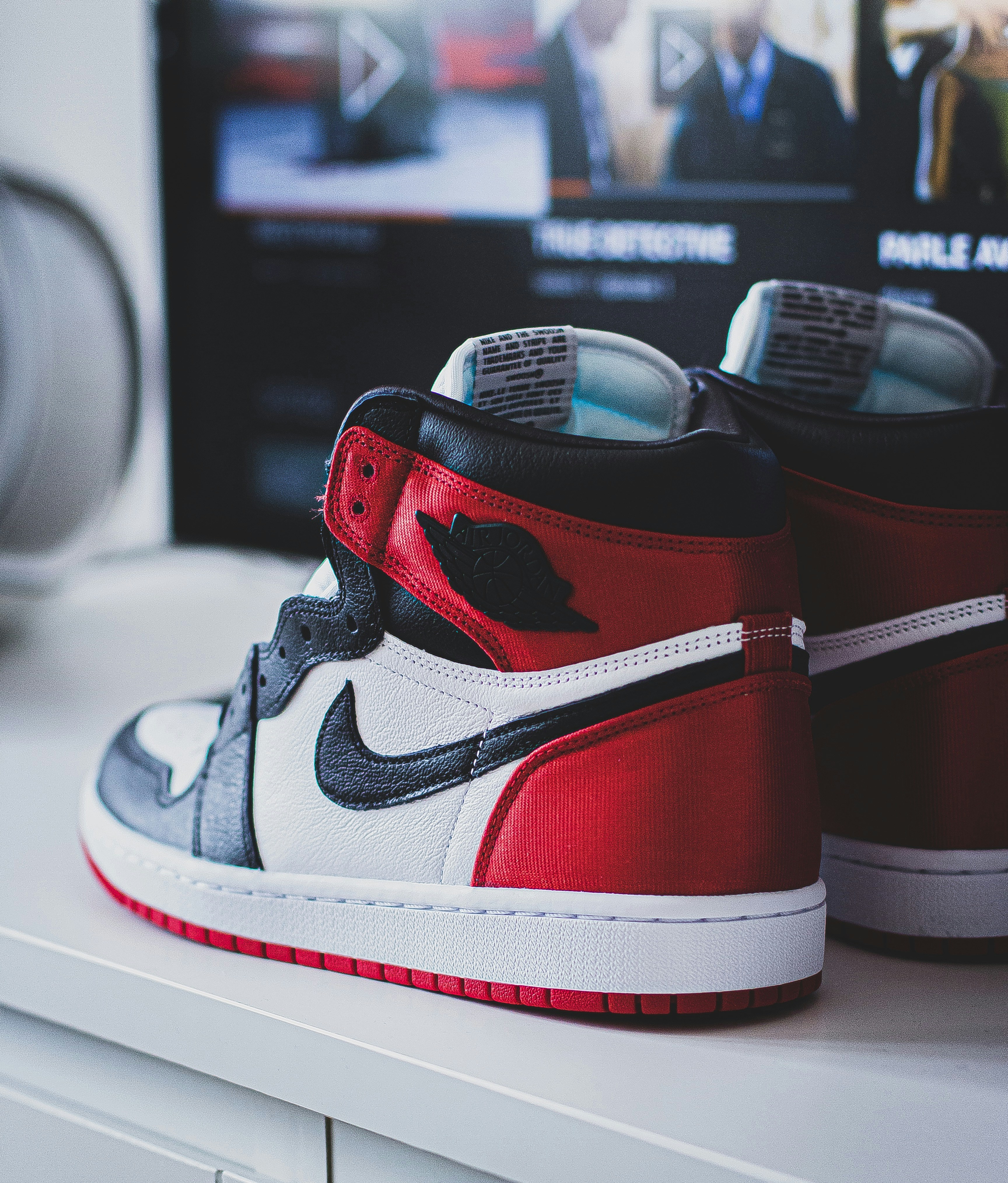 red and black 1s