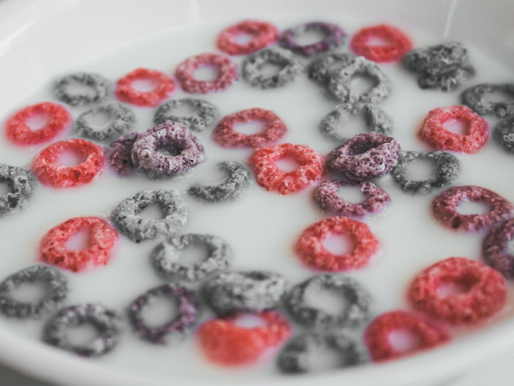 round cereals on milk