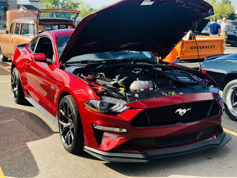 Ford Mustang vermelho