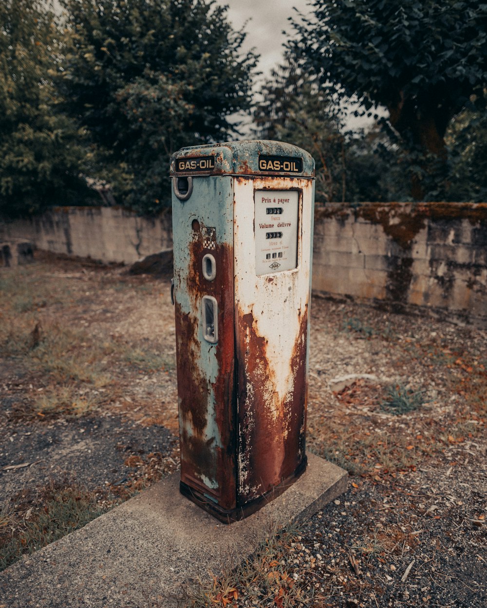 gray and brown gas oil tank