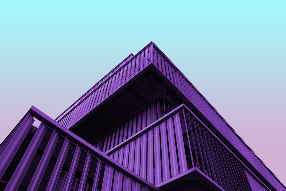 Bâtiment violet
