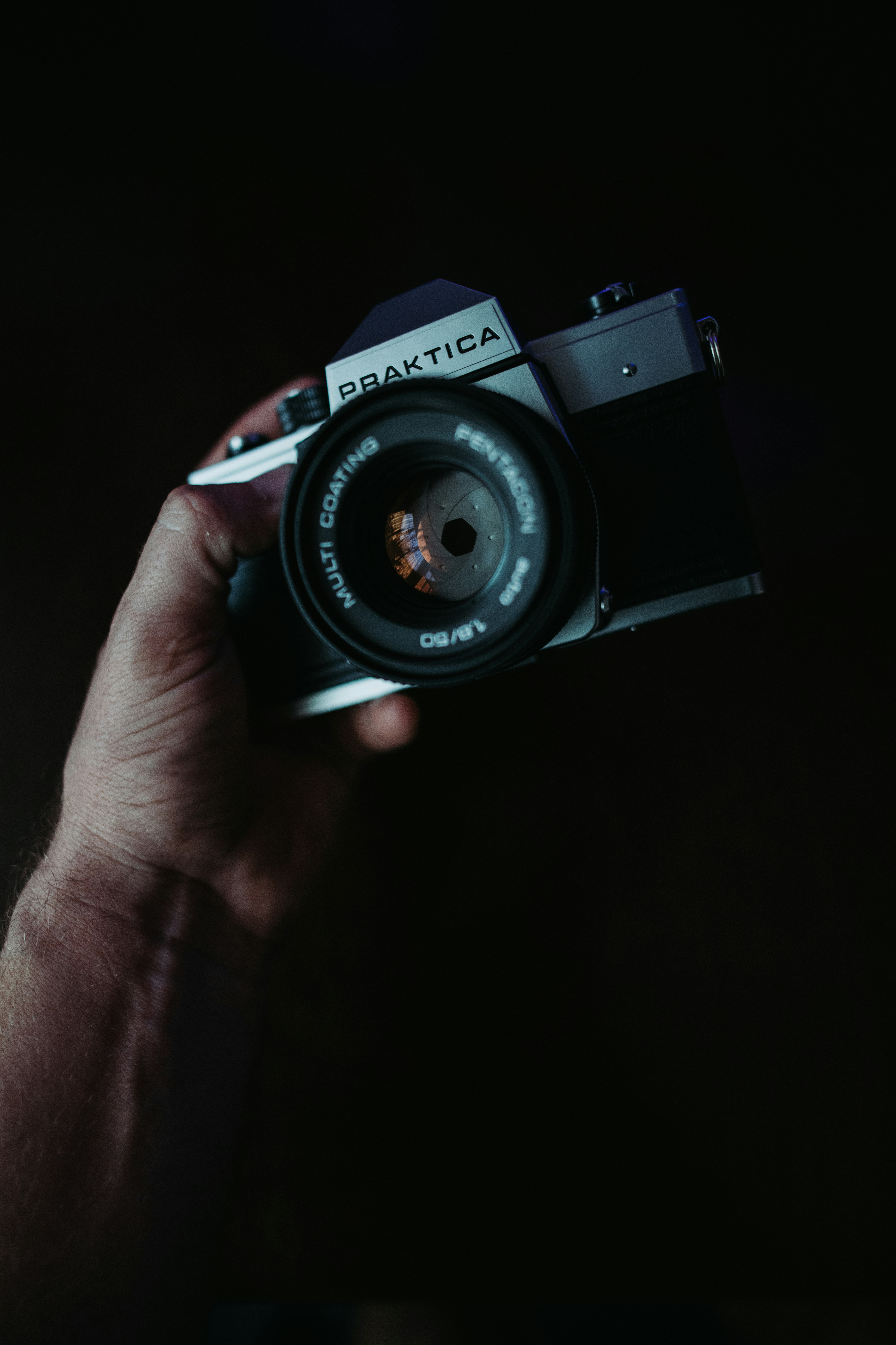 Dark Love Pictures Download Free Images On Unsplash