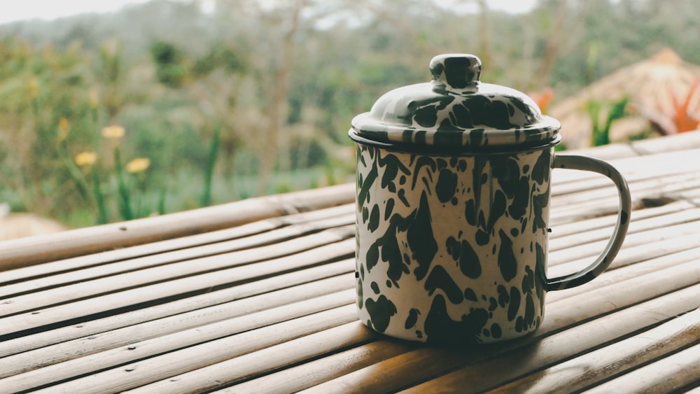 black and white mug with lid