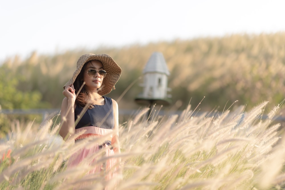 woman wearing hat