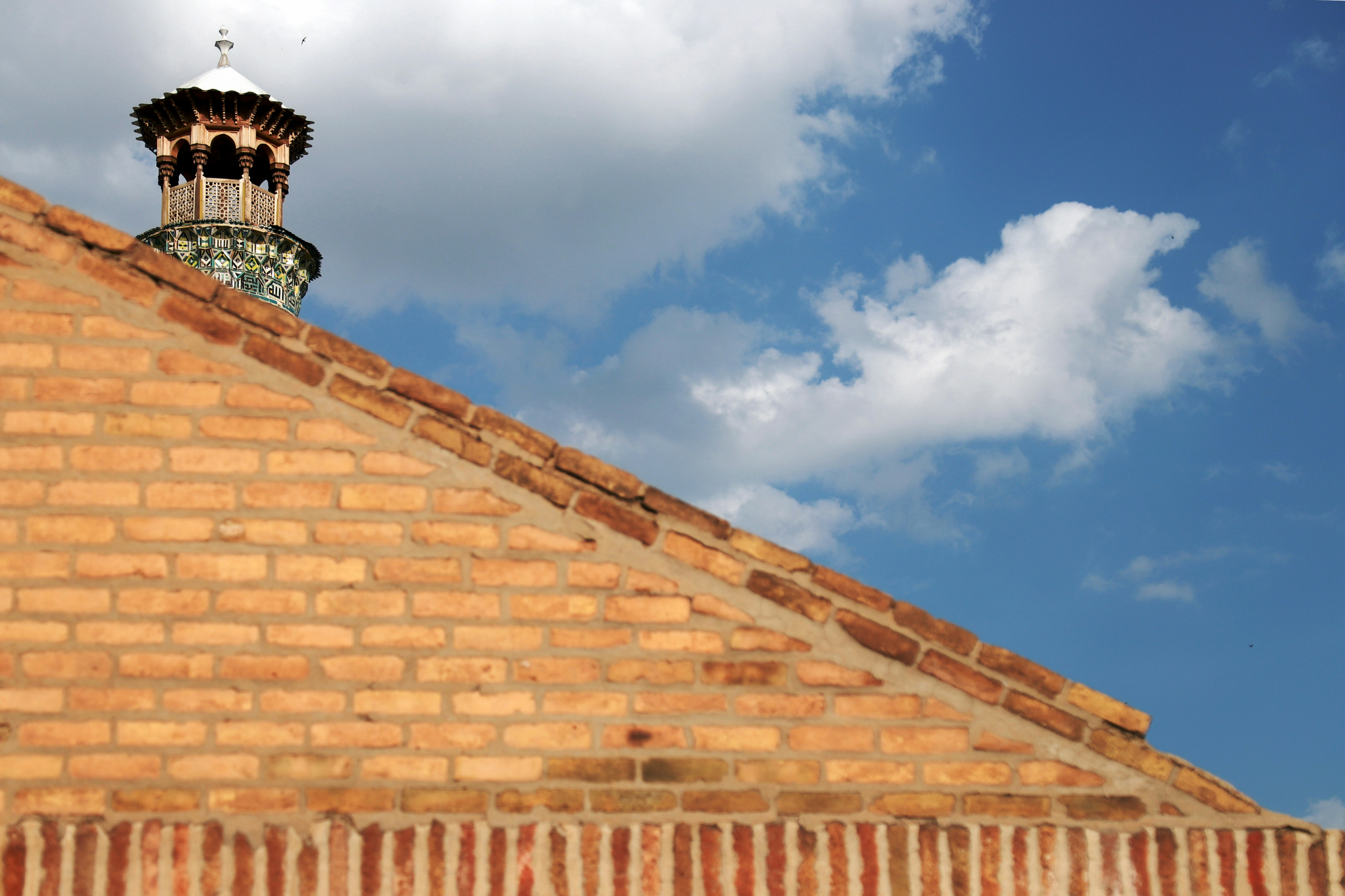 Photo by mehdisepehri