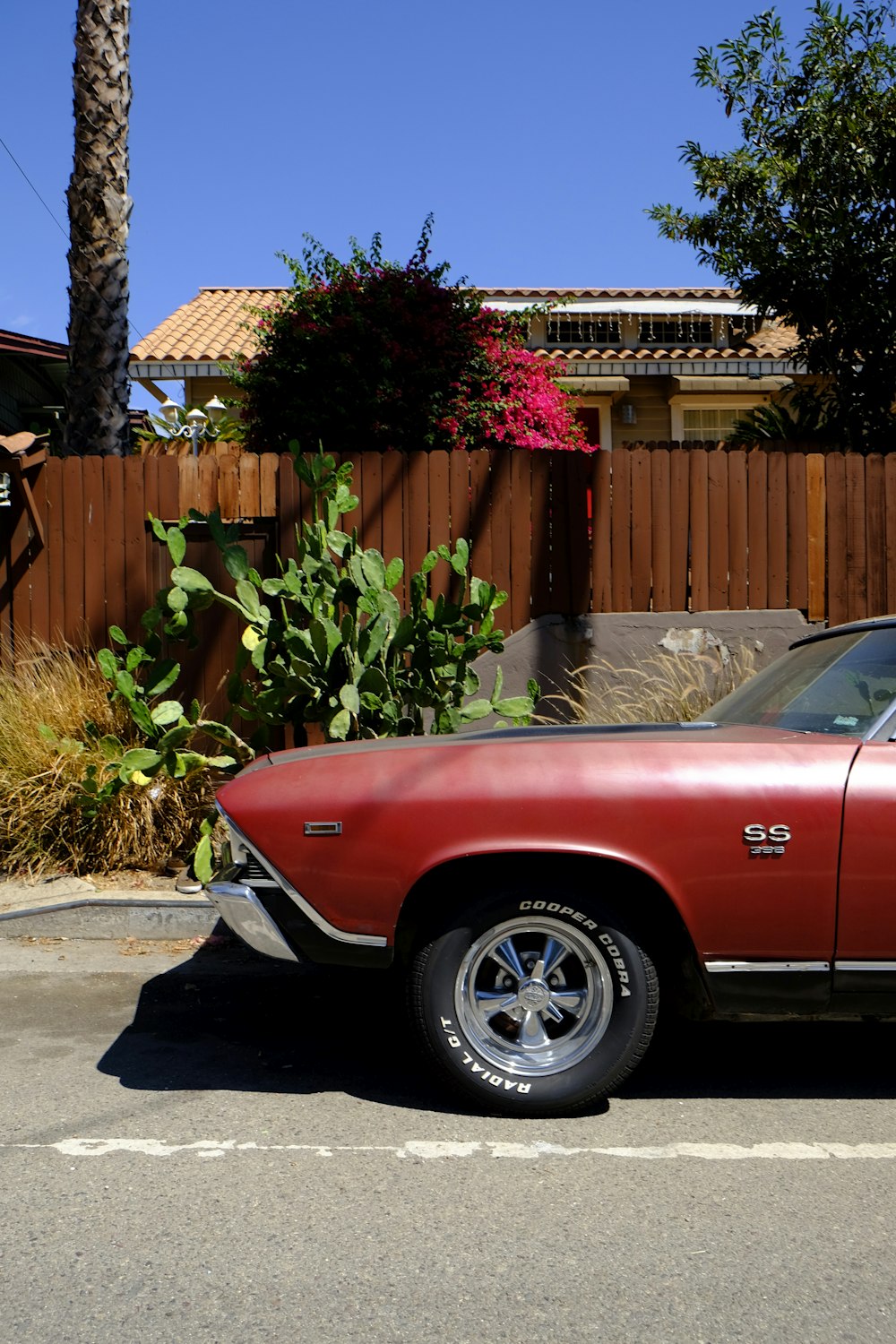 red car