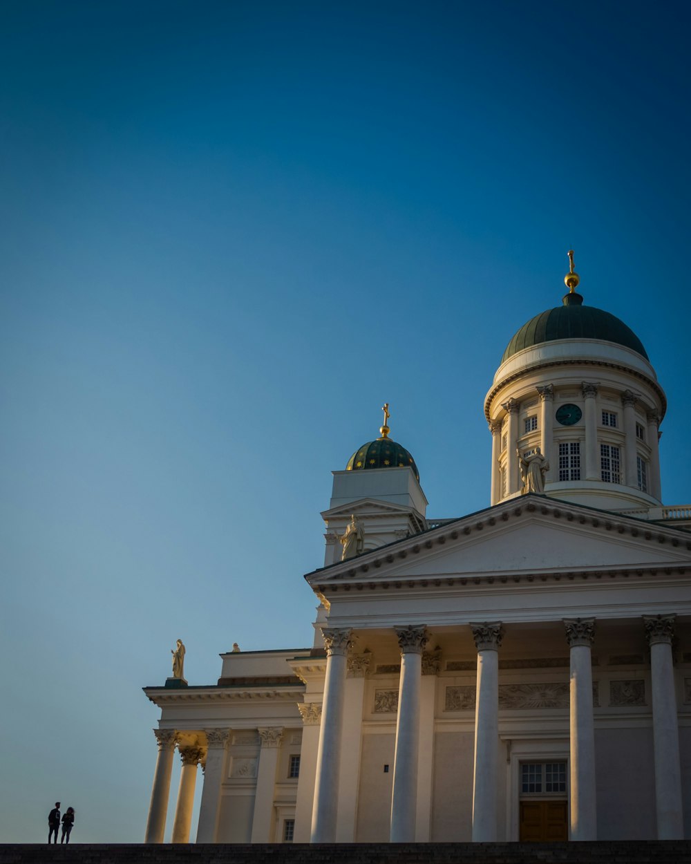 white dome builing