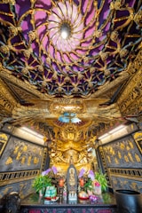 A 360° panoramic view of the temple’s inner sanctum.