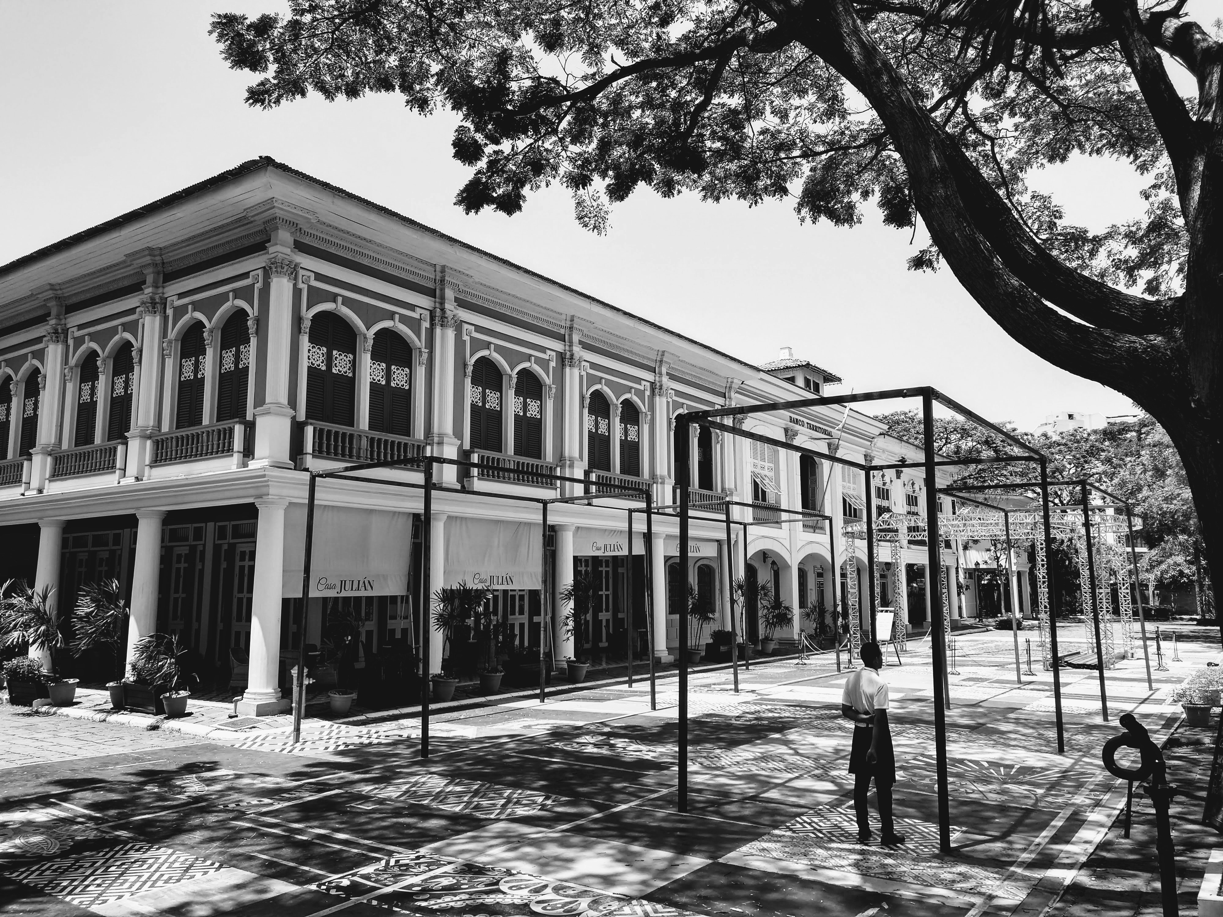 Photo by solitsocial