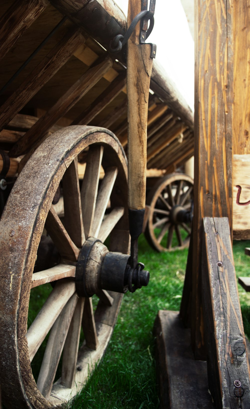 brown and black wooden carriage