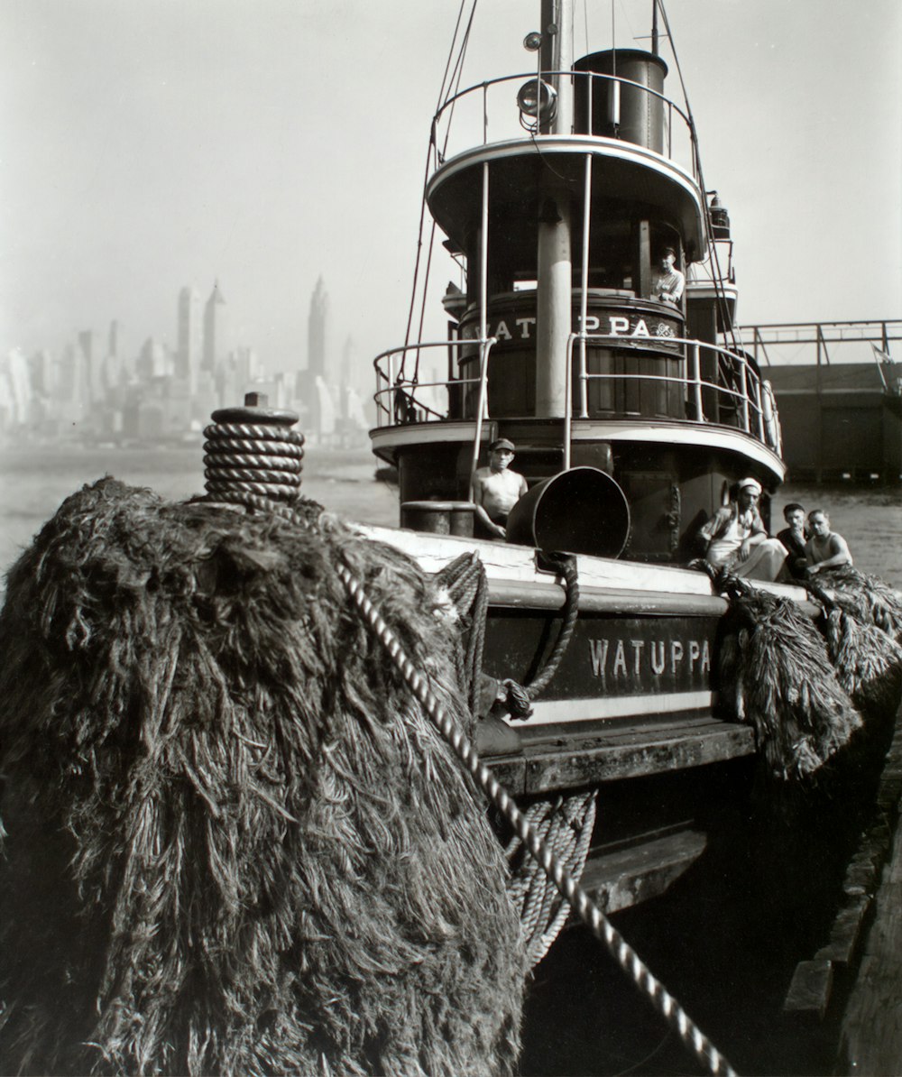 grayscale photo of boat