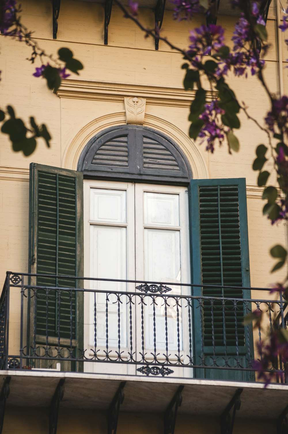 closed window doors