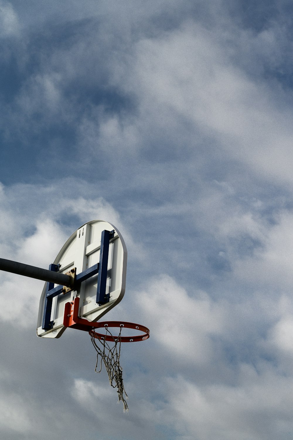 white and red basketball hoop