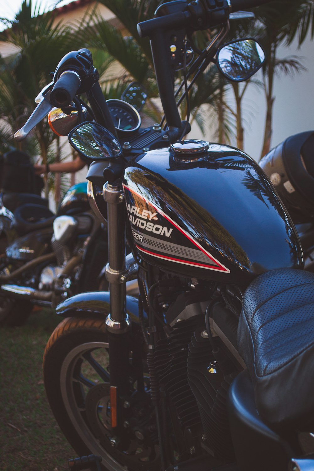 moto cruiser Harley Davidson nera