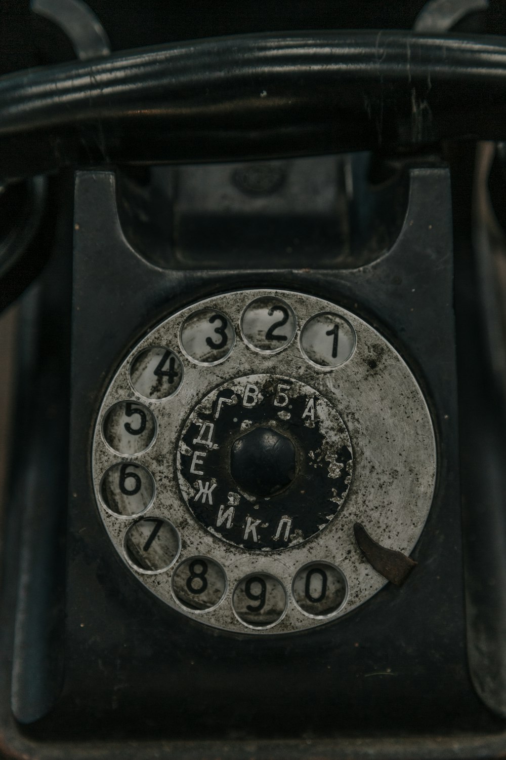 black rotary phone