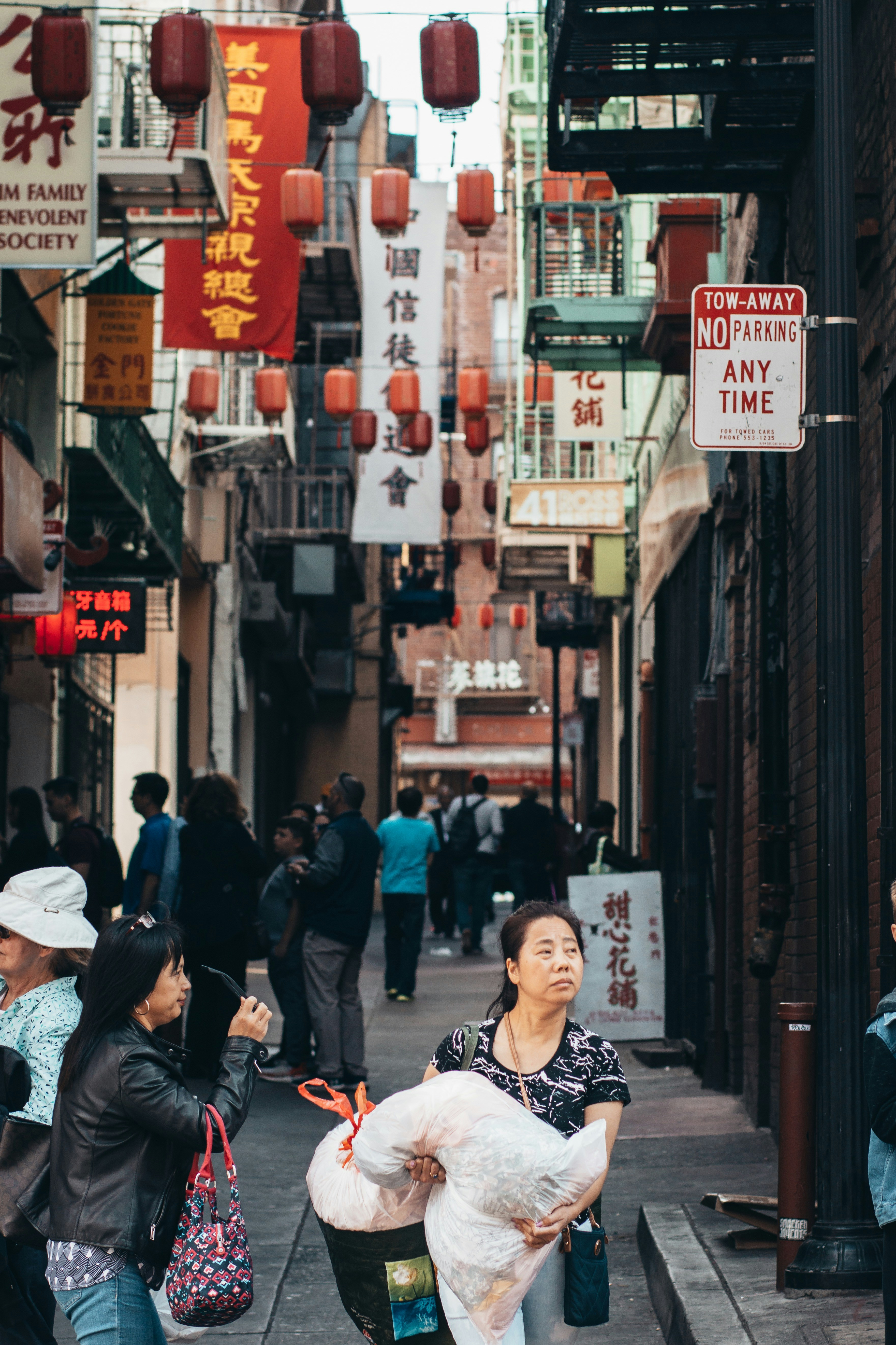 Photo by nathanmortn