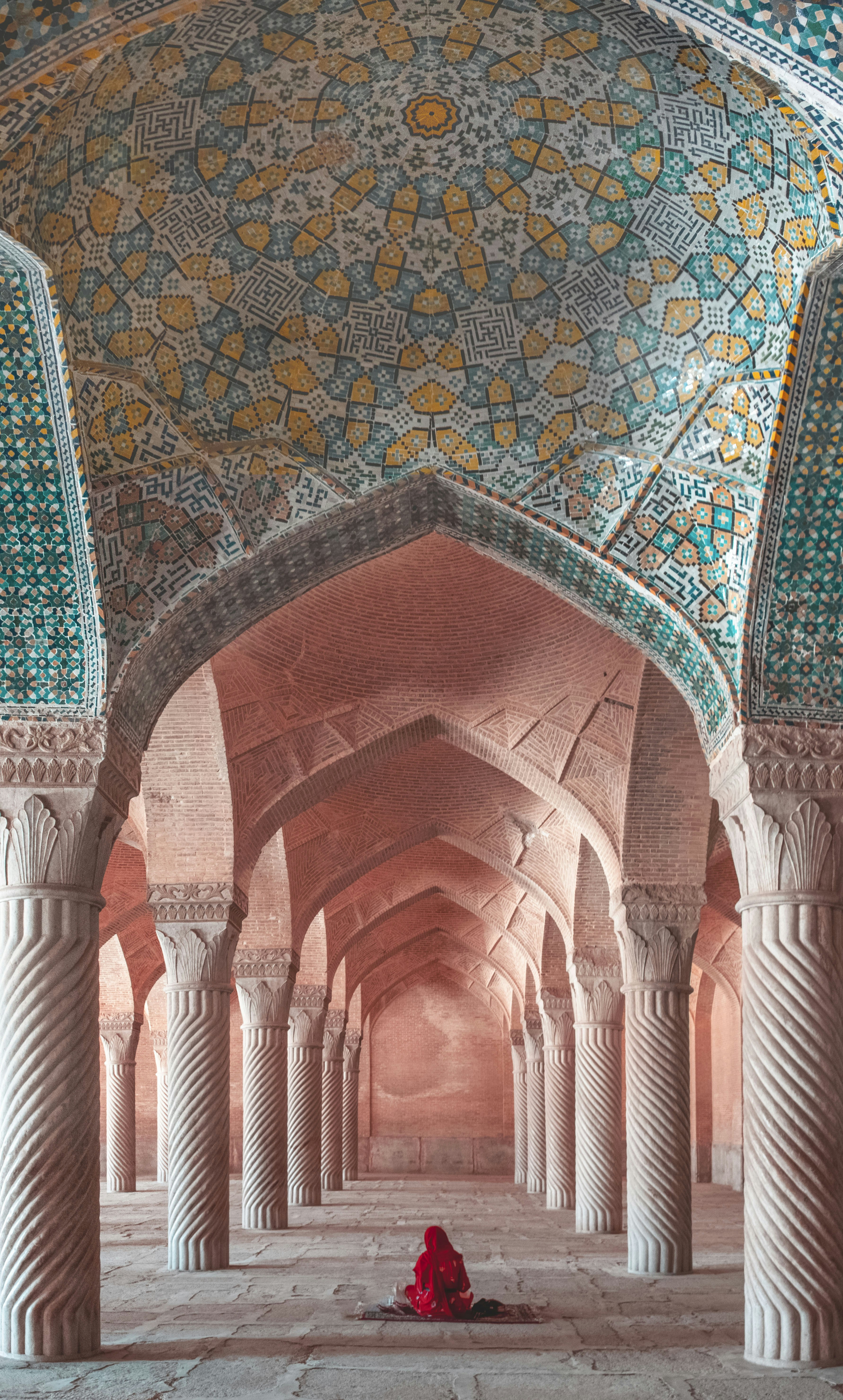 Photo by rezaeizadeh