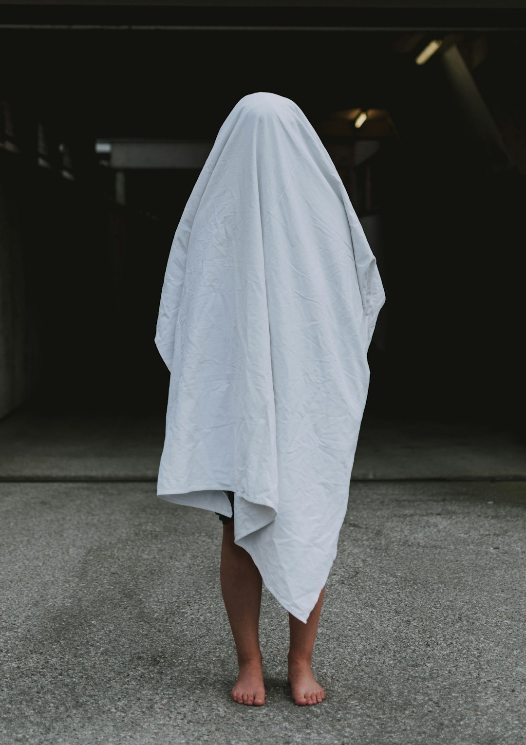 white towel close-up photography