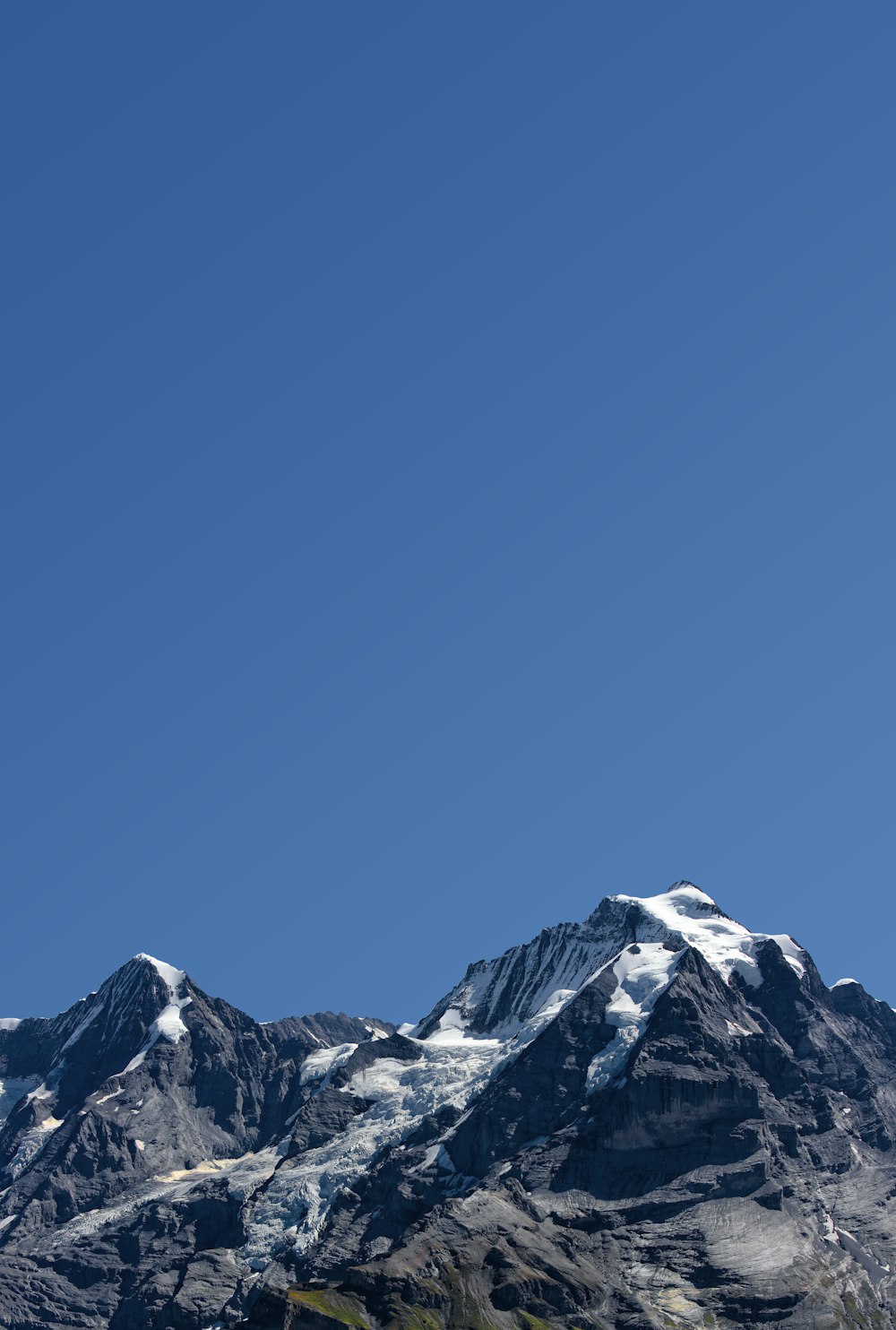 photography of snow-capped mountain during daytime