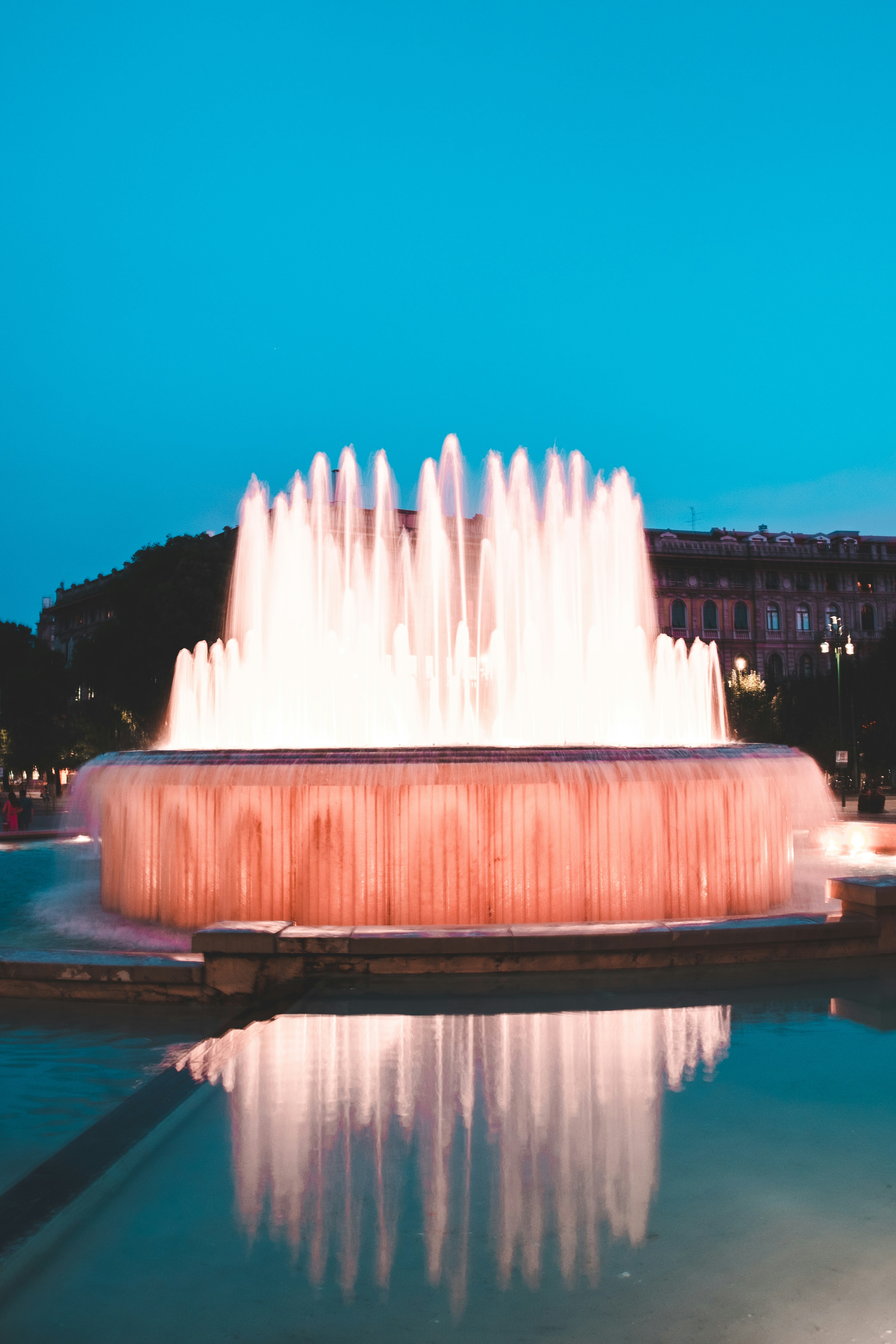 Modern Outdoor Fountains