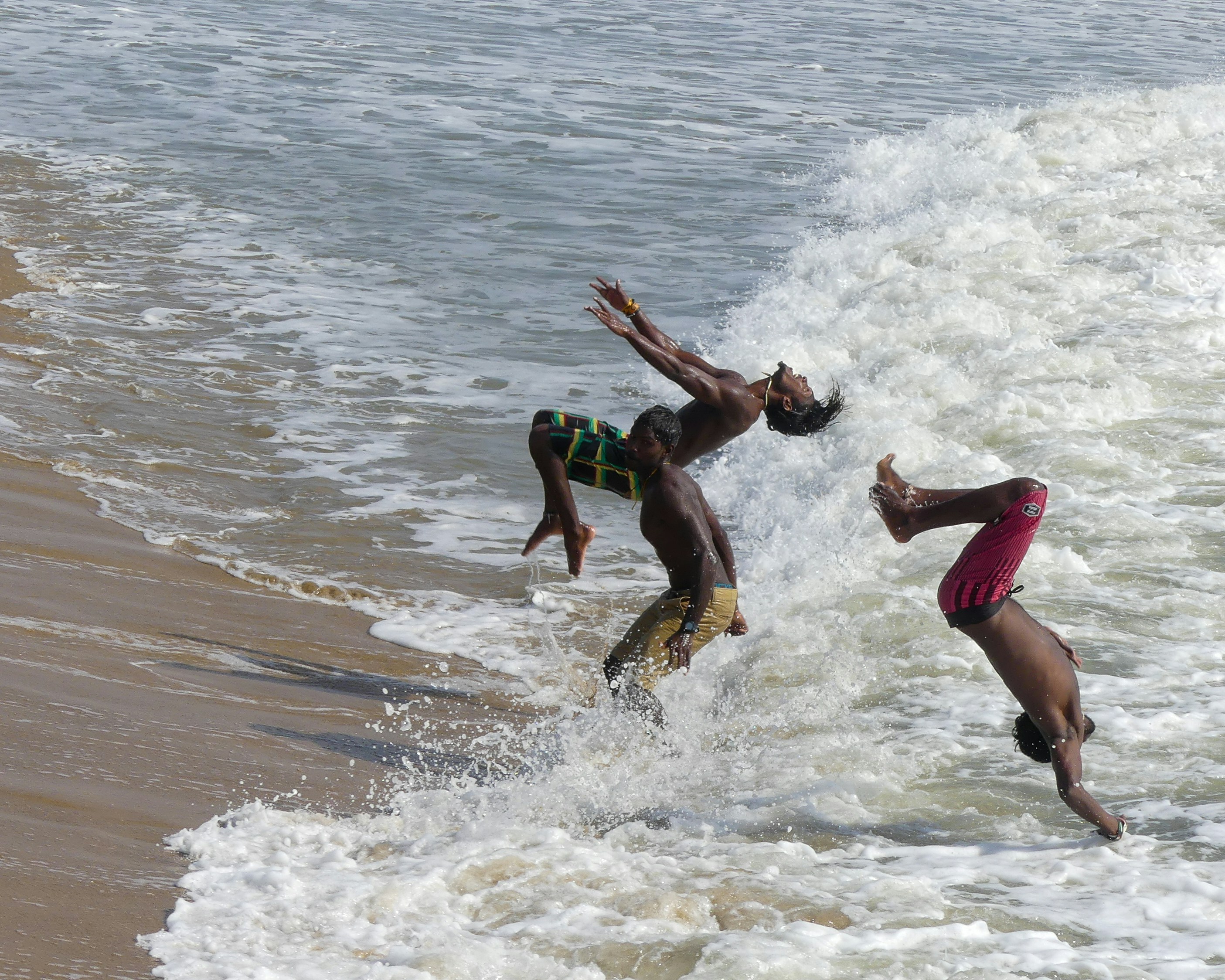 Surf Travel Guide: Catanas Point