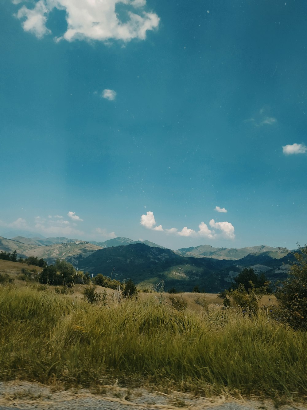 photography of mountain range durin gdaytime