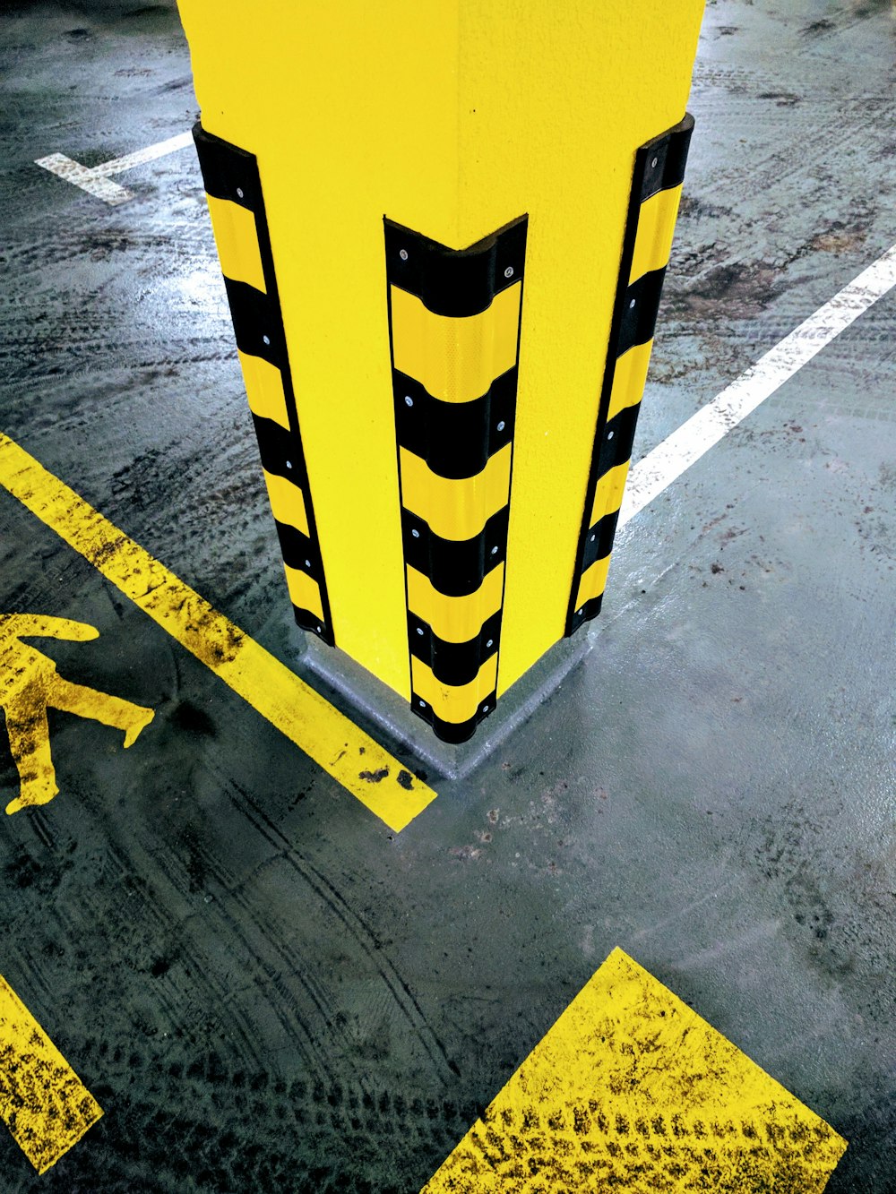 yellow and black pedestrian lane