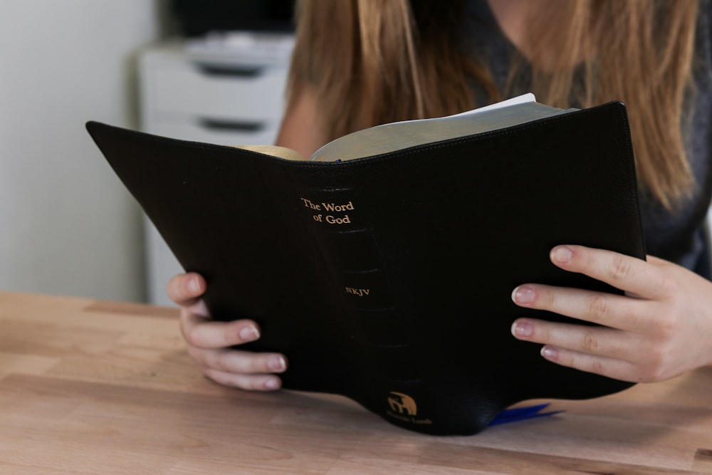 girl reading bible