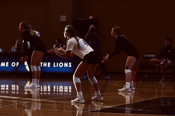 women playing volleyball