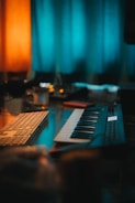 close-up photography of white and black electronic keyboard