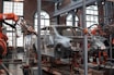 Produzione industriale nel settore automotive – Soluzioni di abbigliamento da lavoro e sicurezza Cag