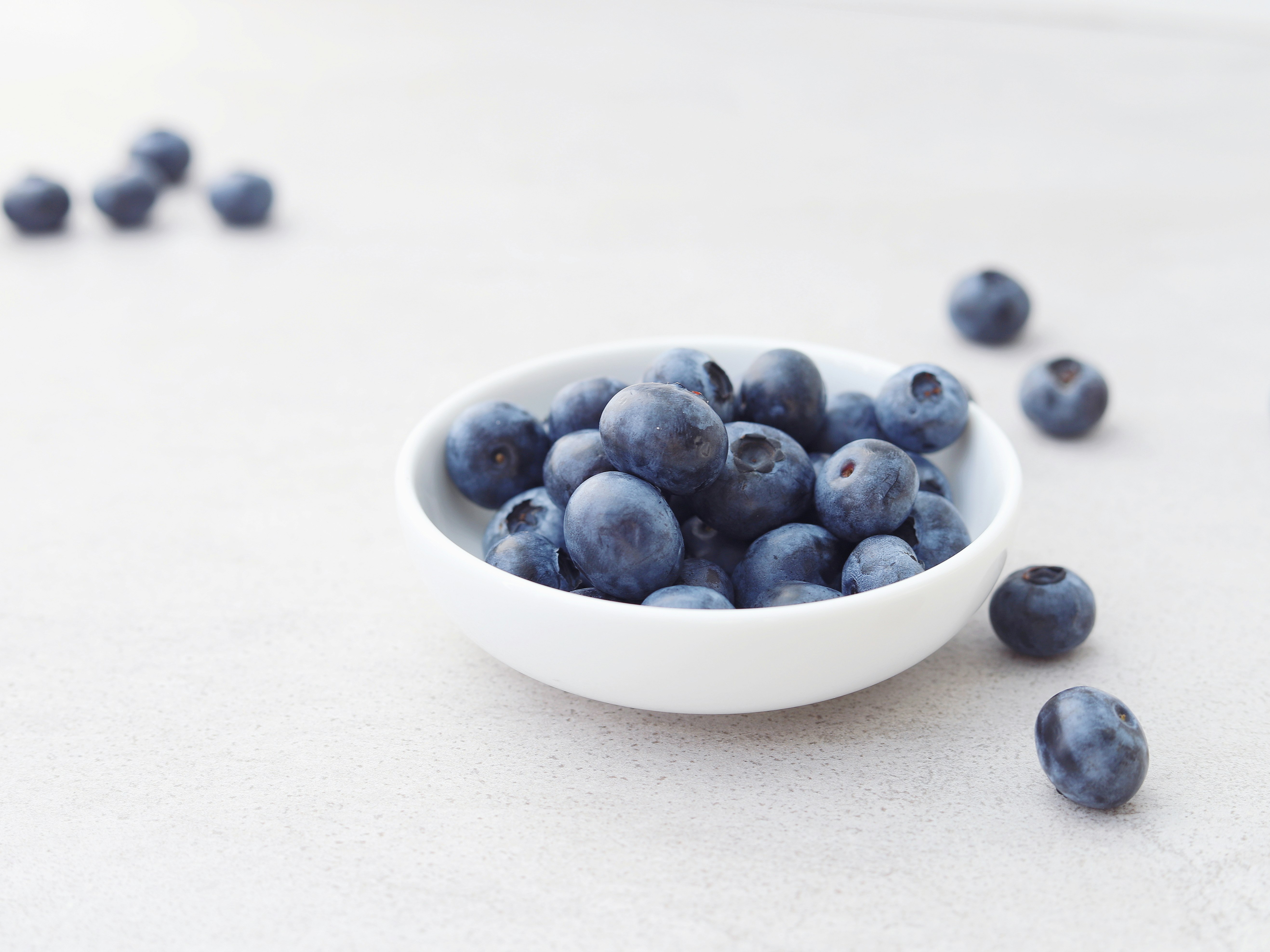 blueberries on bowl