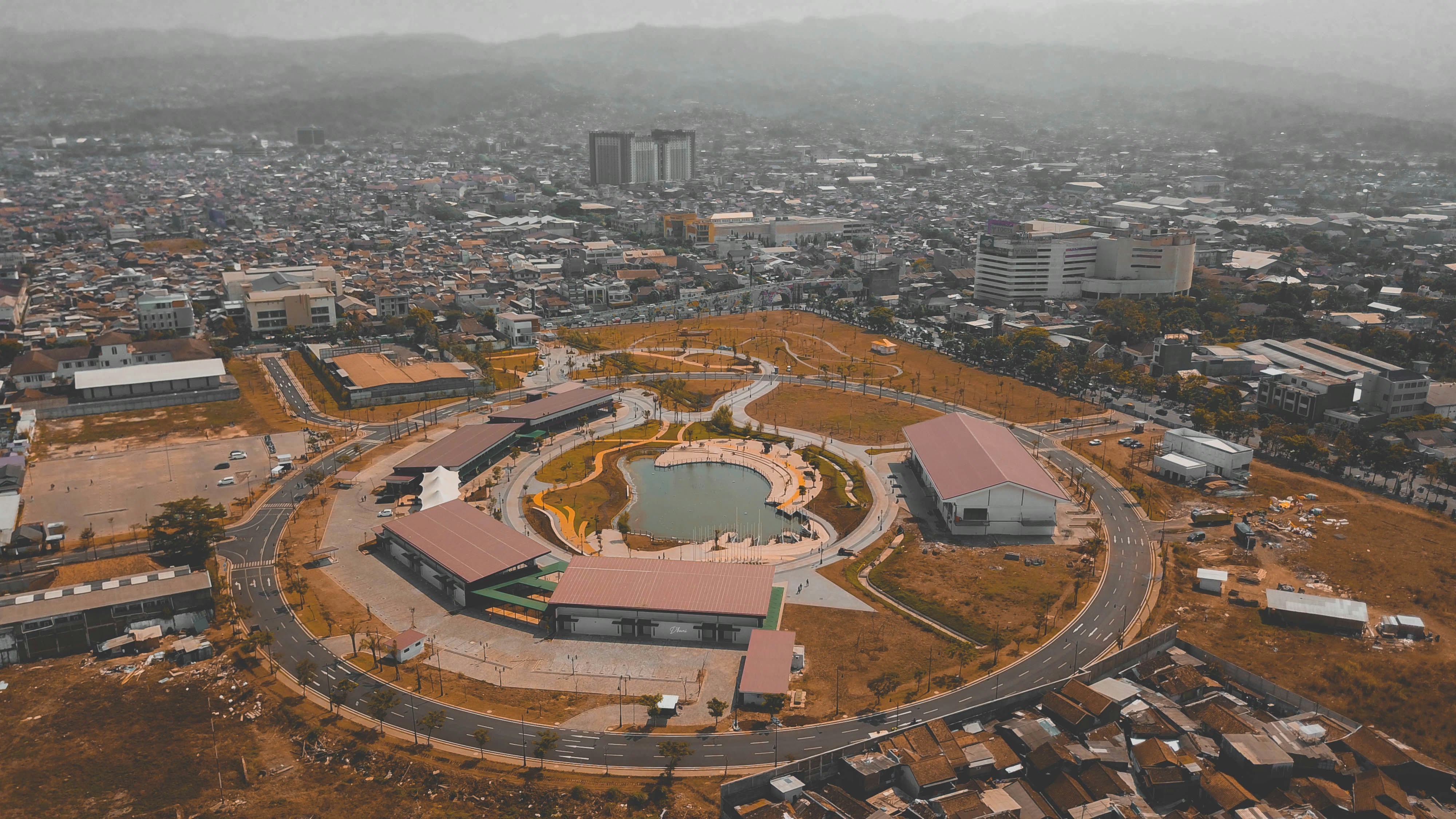 city during day
